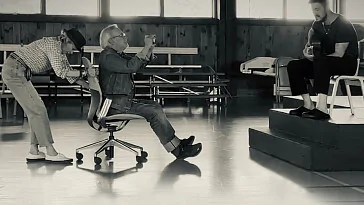 Стивен Спилберг снял свой первый видеоклип — для Маркуса Мамфорда