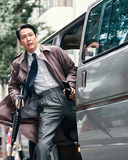 Звезда «Игры в кальмара» снял шпионский фильм о корейском ЦРУ: трейлер