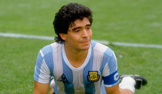 Умер легендарный аргентинский футболист Диего Марадона