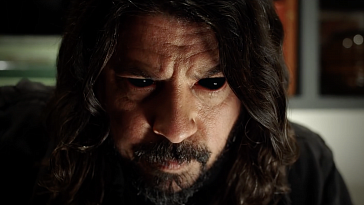 Foo Fighters встречаются с нечистью в проморолике фильма «Студия 666»